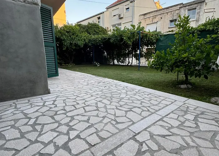 Valentinas Garden