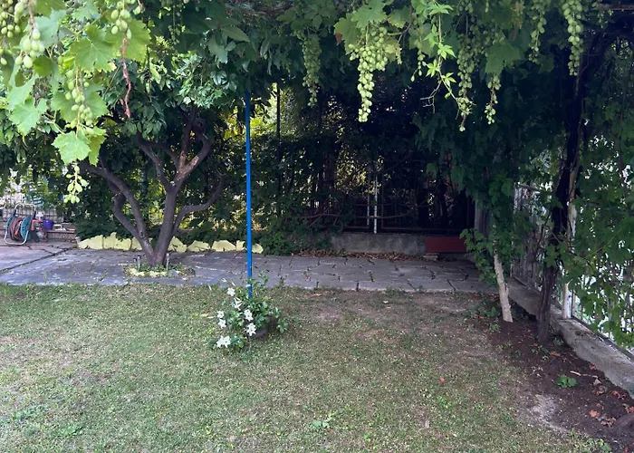 Valentinas Garden شقة سبليت